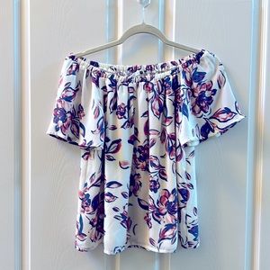 Off the shoulder too. Three Eighty Two brand. Size S. Floral